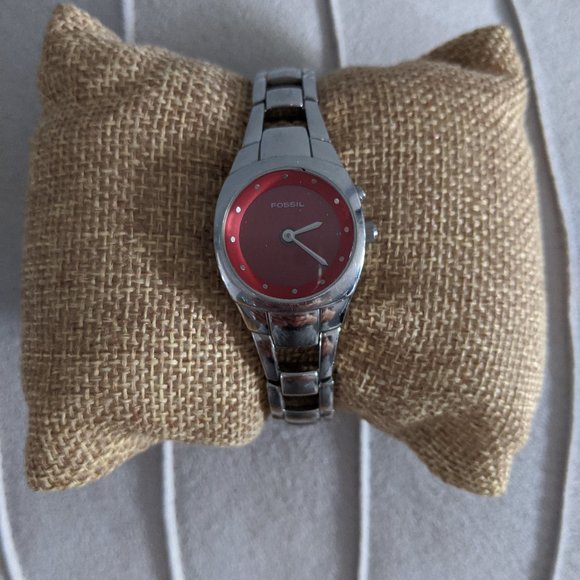 Fossil Ladies Watch - Picture 1 of 3